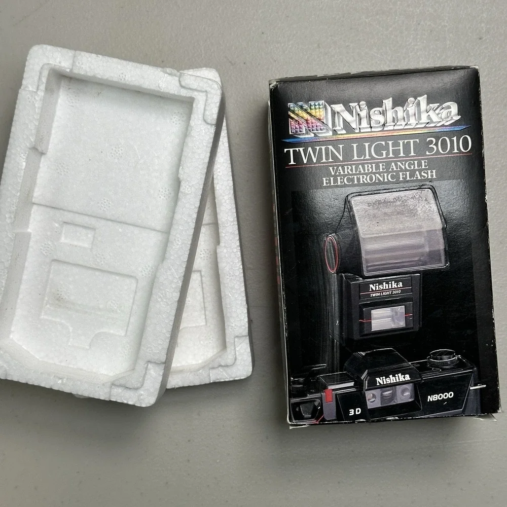 Nishika‎ Twin Light 3000 (Empty Box Only)